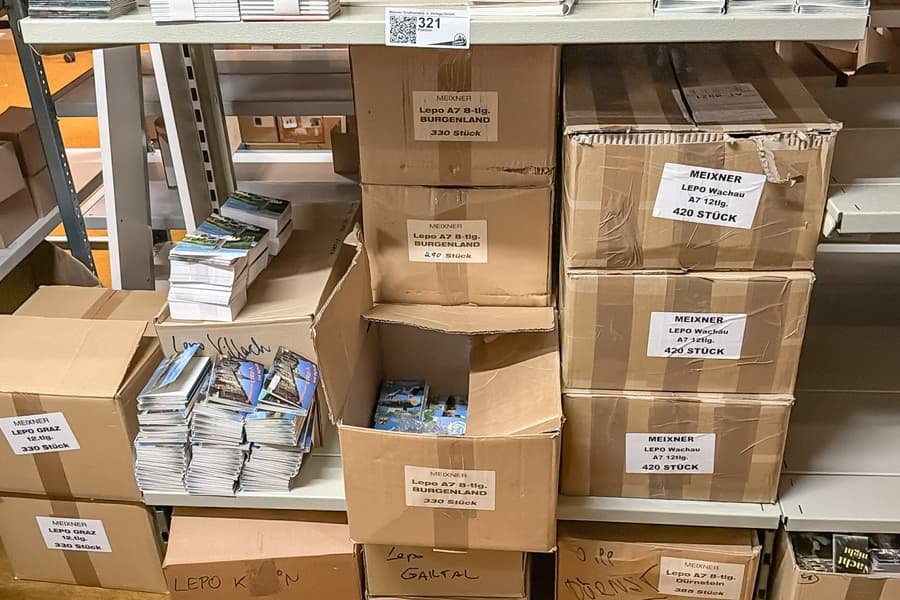 Inhalt Regalebene: Buchkarten